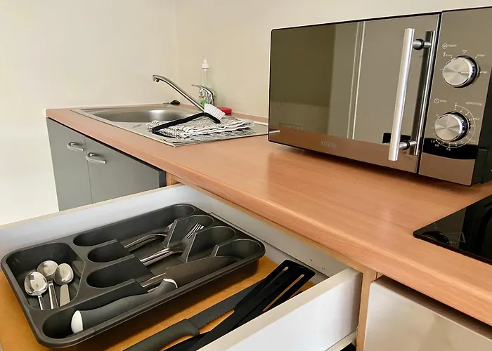 Greenstay Apartment *